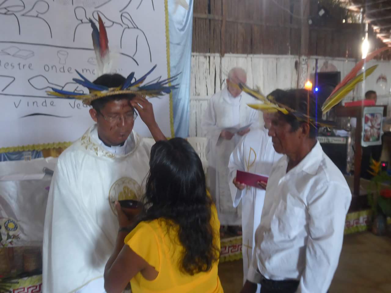 Primeiro padre do povo baniwa é ordenado na diocese de São Gabriel da Cachoeira, no Amazonas