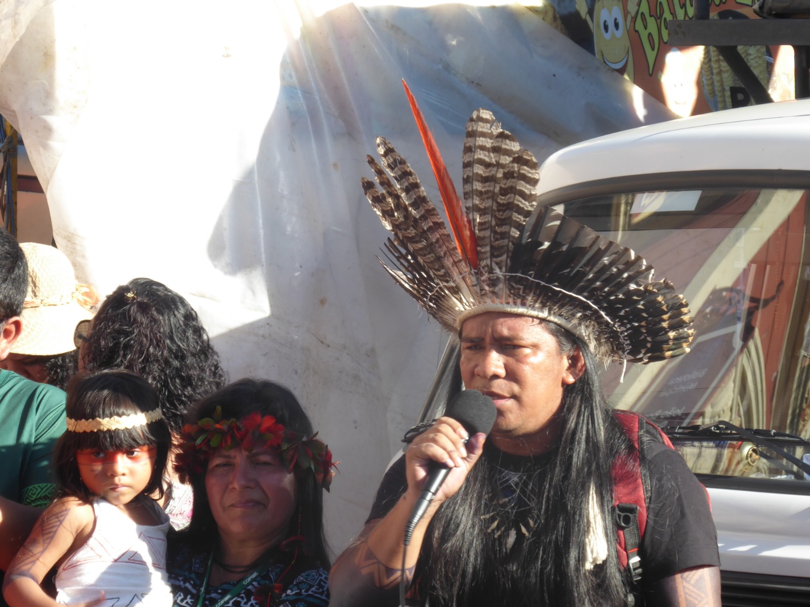 Indígenas se mobilizam em Manaus contra MP 870