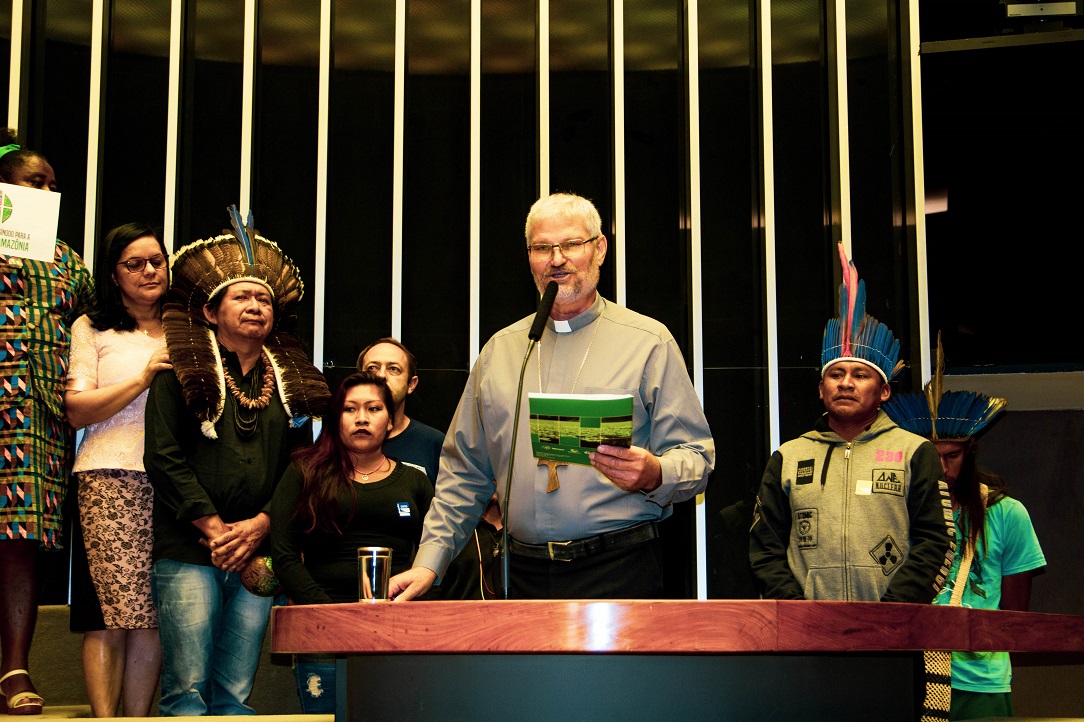 “A Igreja se compromete com todos os povos vulneráveis de nossa Amazônia”, afirma Dom Evaristo Spengler na Câmara Federal.