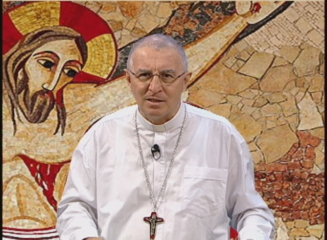 “Quem não tem Eucaristia fica como empobrecido, ele é defraudado de algo essencial”, afirma Dom Carlo Verzelleti